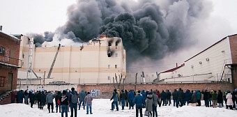 Охранник «Зимней вишни» заявил, что не сумел вручную запустить систему оповещения о пожаре 
